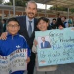 Pedro Rodríguez continúa modernizando las escuelas de Atizapán, con aulas digitales